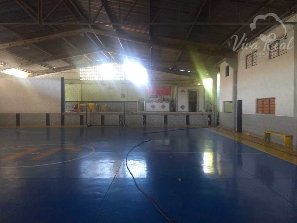 Galpão Comercial com Futsal - Vila Hortência