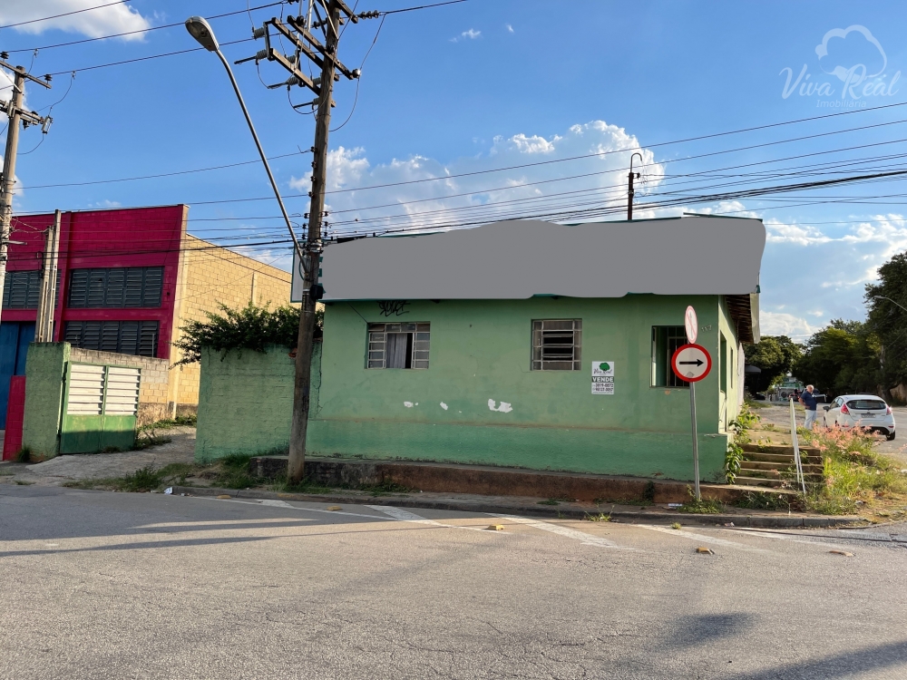 Terreno Comercial de Esquina no Eden - 